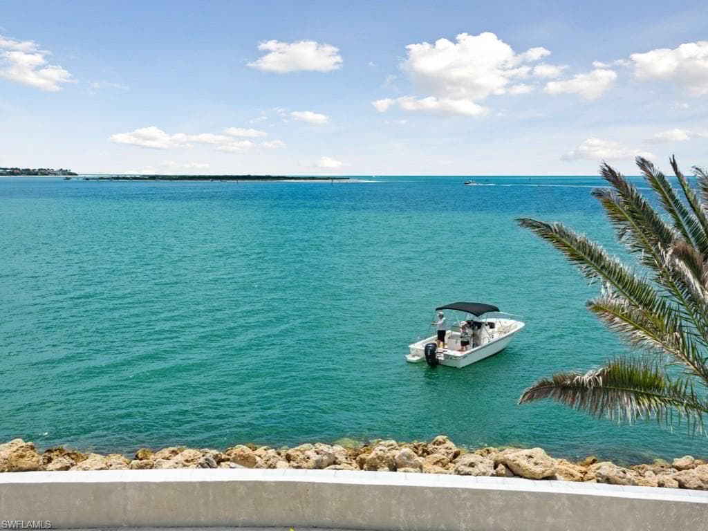 623 La Peninsula Blvd 623, Naples, FL 34113-4