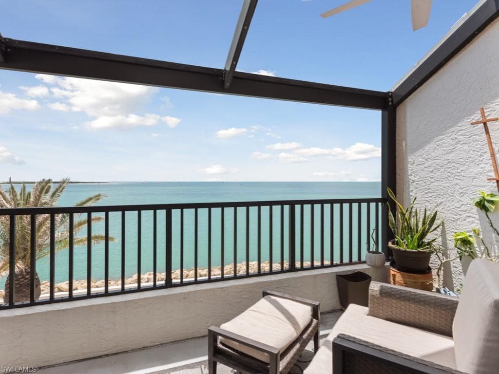 623 La Peninsula Blvd 623, Naples, FL 34113-8