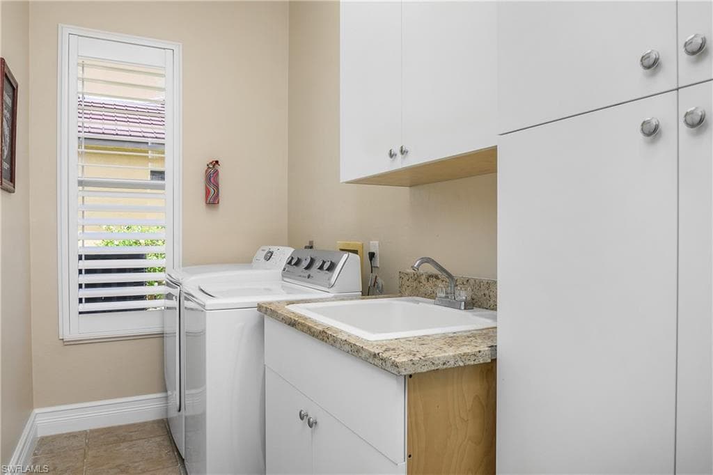 2602 Cape Coral Pkwy W, Cape Coral, FL 33914-25