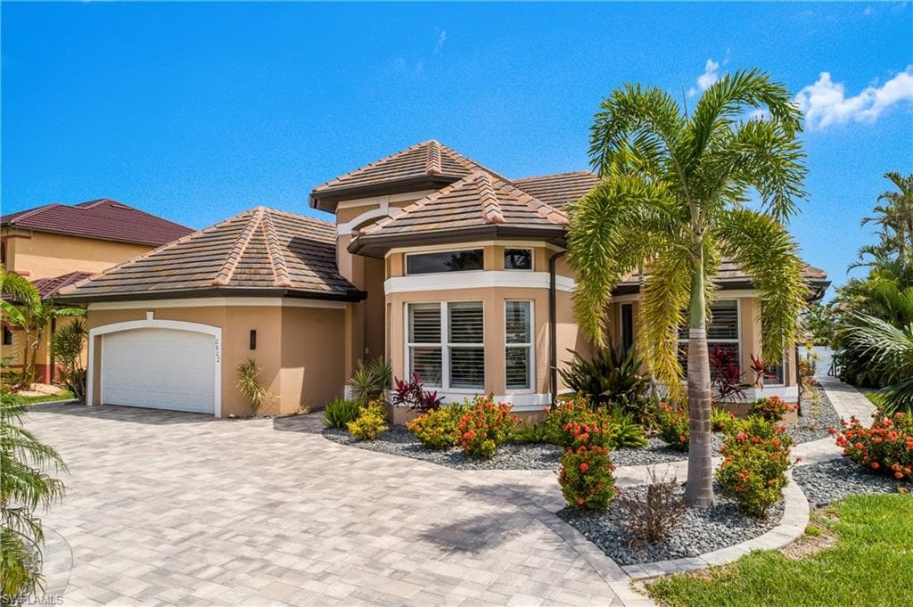 2602 Cape Coral Pkwy W, Cape Coral, FL 33914-4