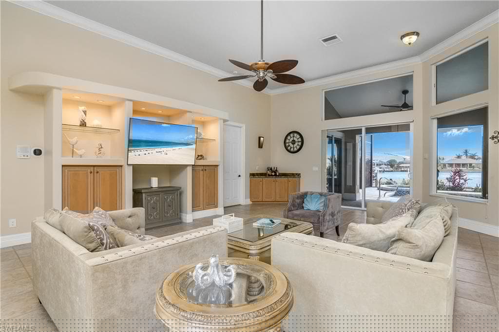 2602 Cape Coral Pkwy W, Cape Coral, FL 33914-7