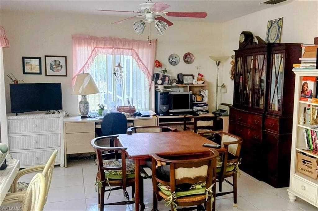 5270 Cherry Wood Dr, Naples, FL 34119-10