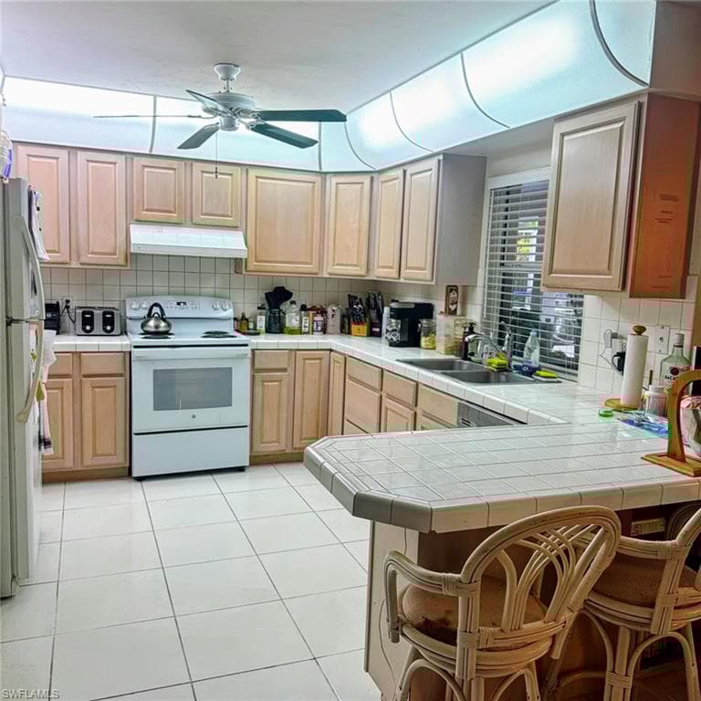5270 Cherry Wood Dr, Naples, FL 34119-11