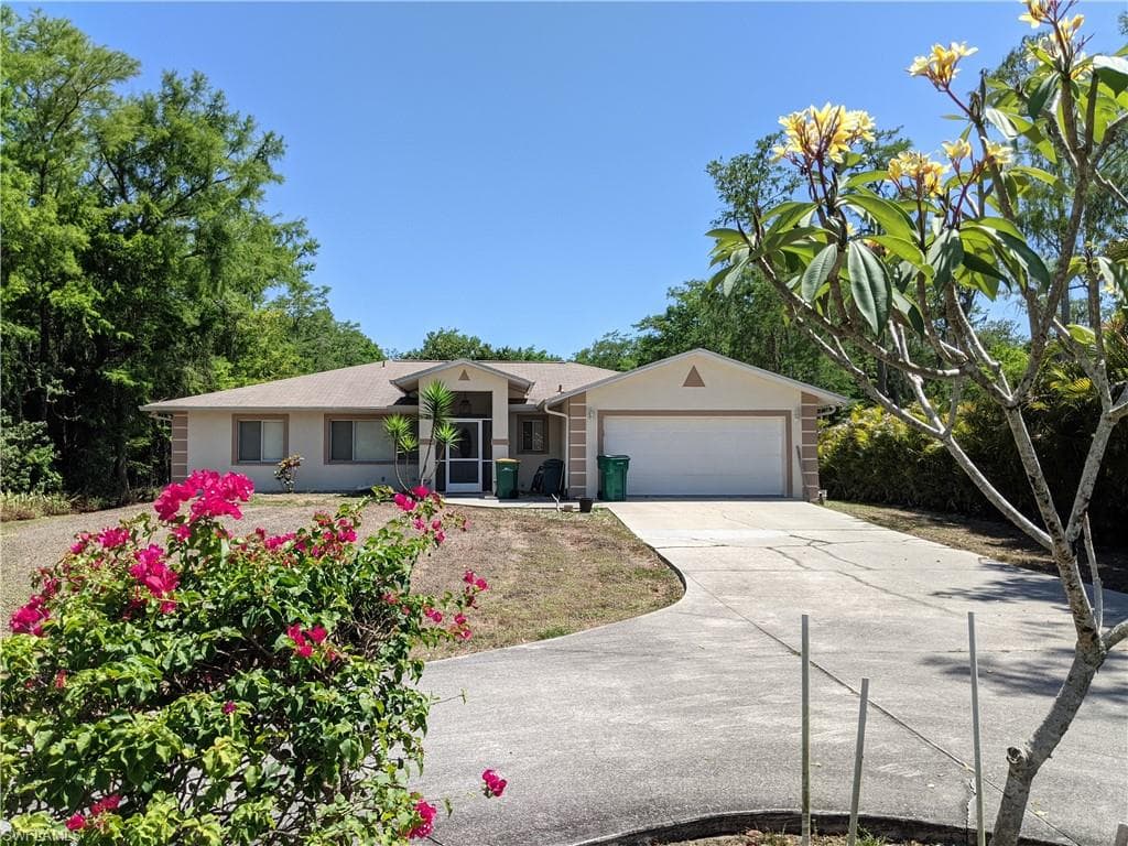 5270 Cherry Wood Dr, Naples, FL 34119-1