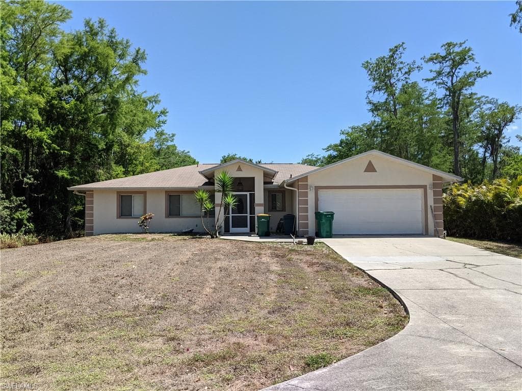 5270 Cherry Wood Dr, Naples, FL 34119-3