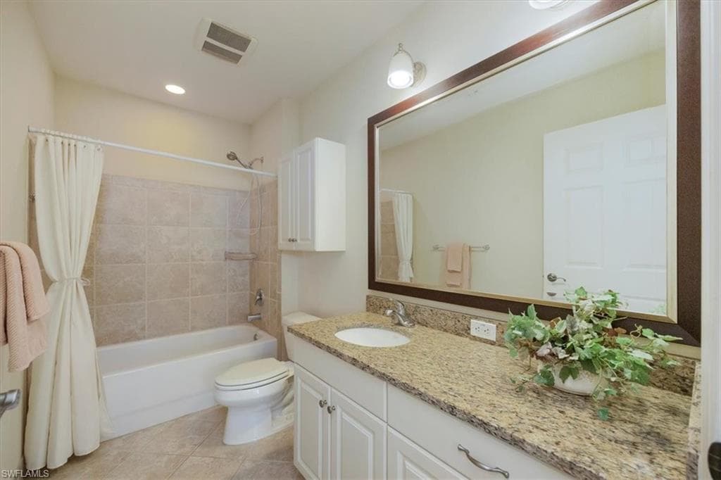 5064 Annunciation Cir 302, Ave Maria, FL 34142-28