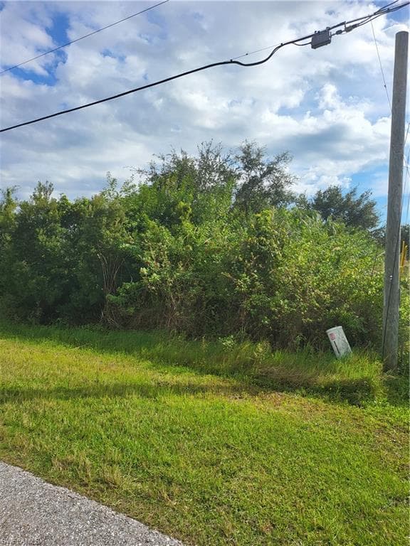 24th Ave NE, Naples, FL 34120-1