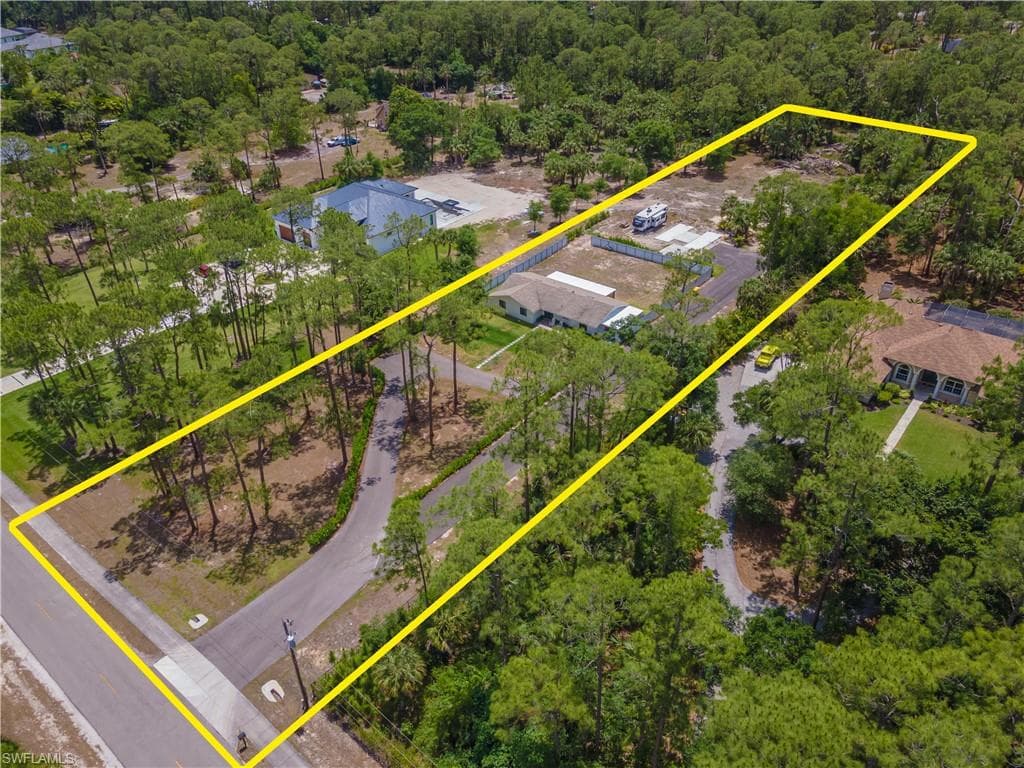 3650 1st Ave SW, Naples, FL 34117-1
