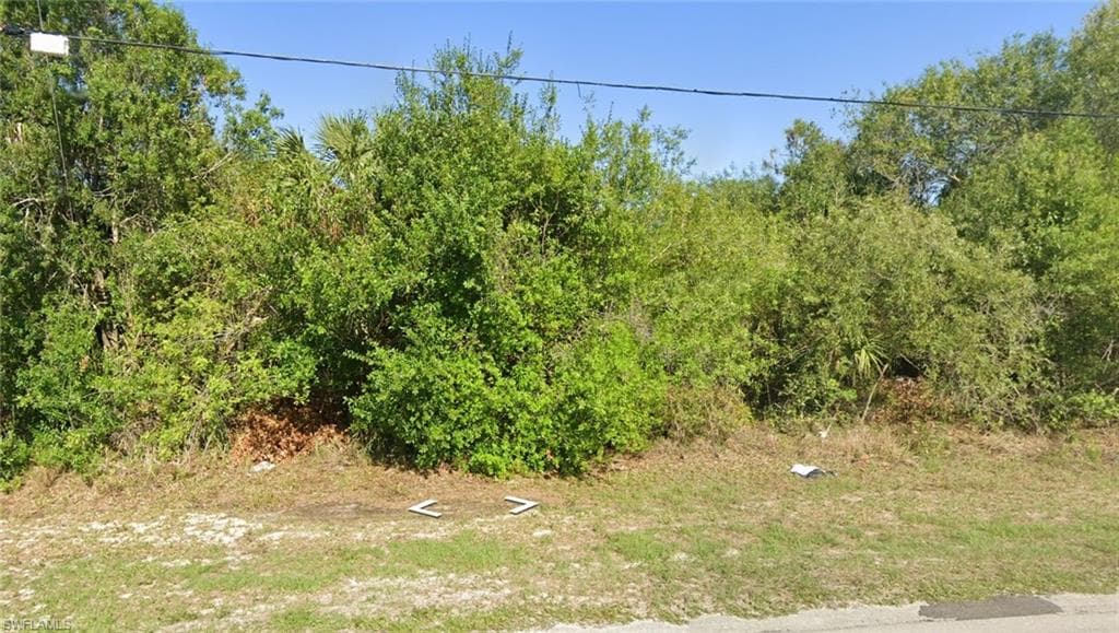 7126 Everglades Blvd N, Naples, FL 34120-4