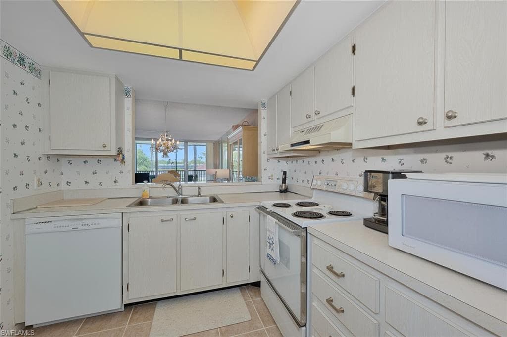25804 Cockleshell Dr 216, Bonita Springs, FL 34135-5