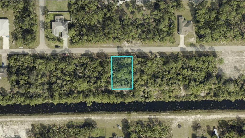 928 Kanuga St E, Lehigh Acres, FL 33974-2