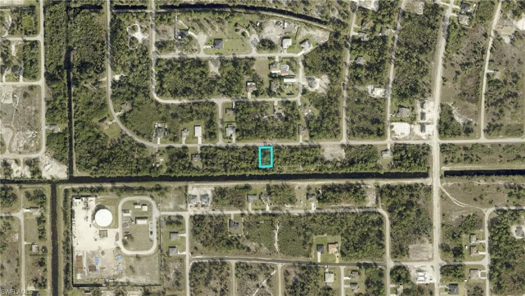 928 Kanuga St E, Lehigh Acres, FL 33974-4