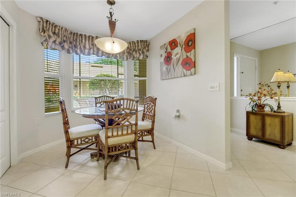 3715 Buttonwood Way 1711, Naples, FL 34112-12