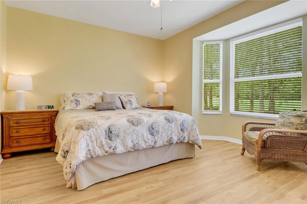 3715 Buttonwood Way 1711, Naples, FL 34112-21