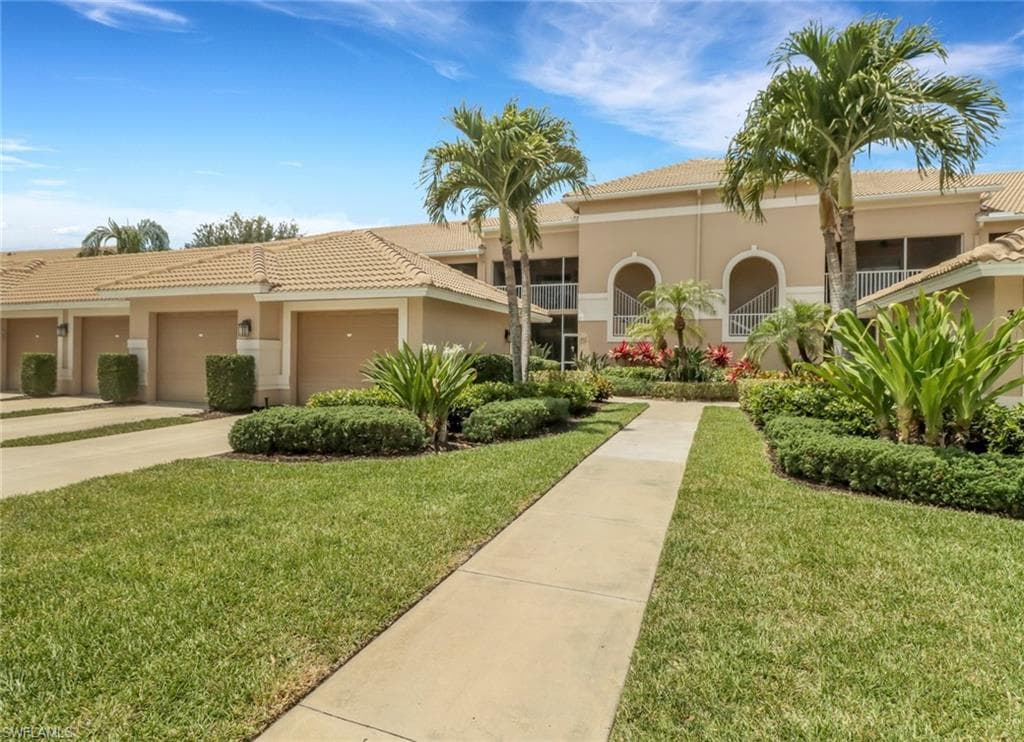 3715 Buttonwood Way 1711, Naples, FL 34112-6