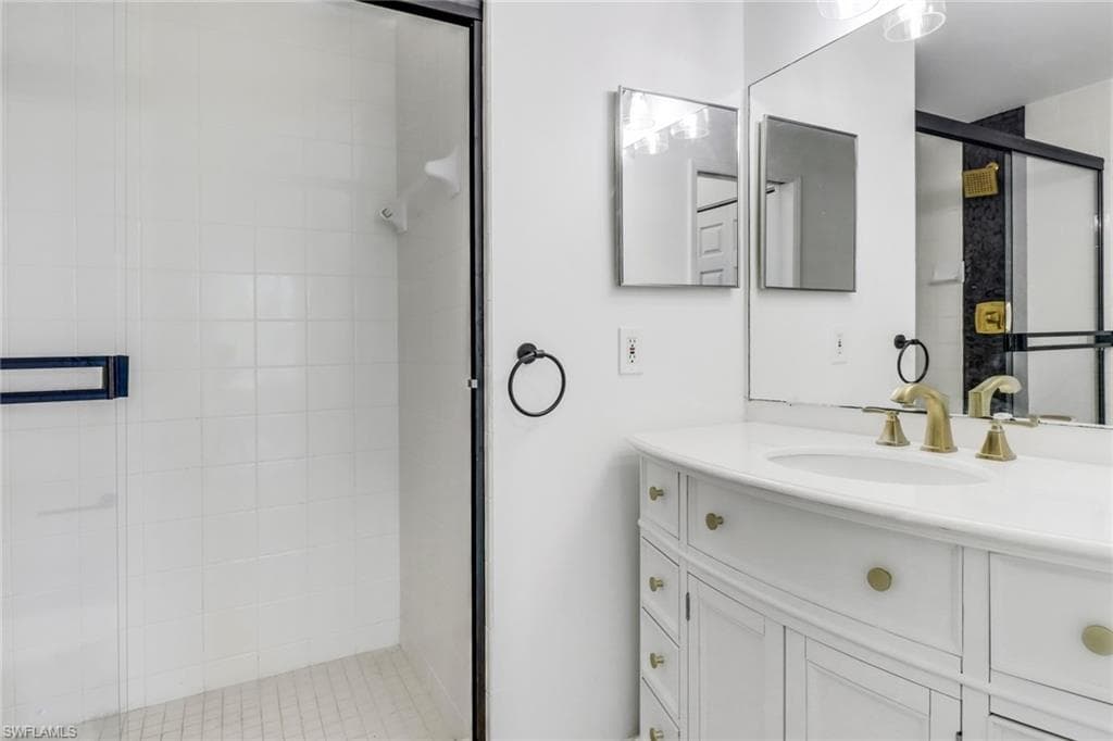 1190 Reserve Way 206, Naples, FL 34105-20