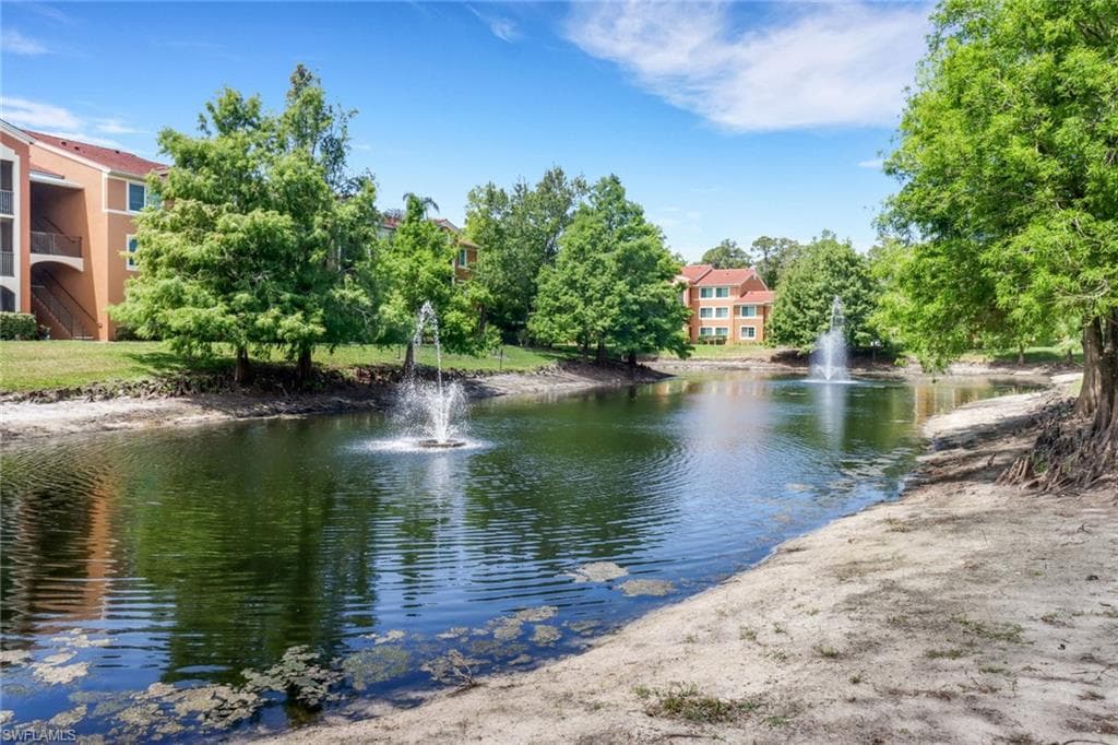1190 Reserve Way 206, Naples, FL 34105-25