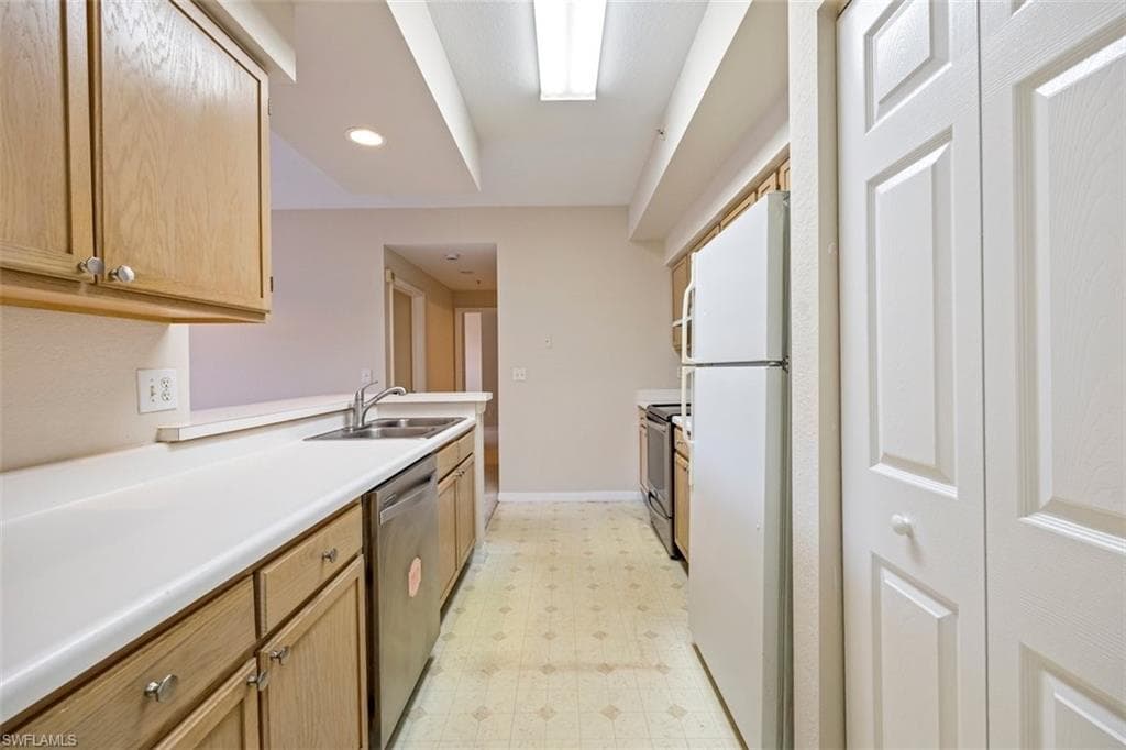 4635 Saint Croix Ln 1218, Naples, FL 34109-12