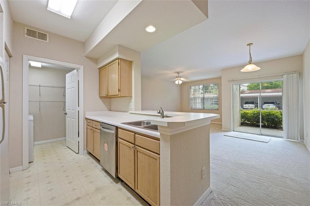 4635 Saint Croix Ln 1218, Naples, FL 34109-15