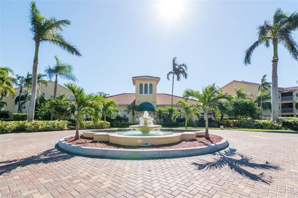 4635 Saint Croix Ln 1218, Naples, FL 34109-3