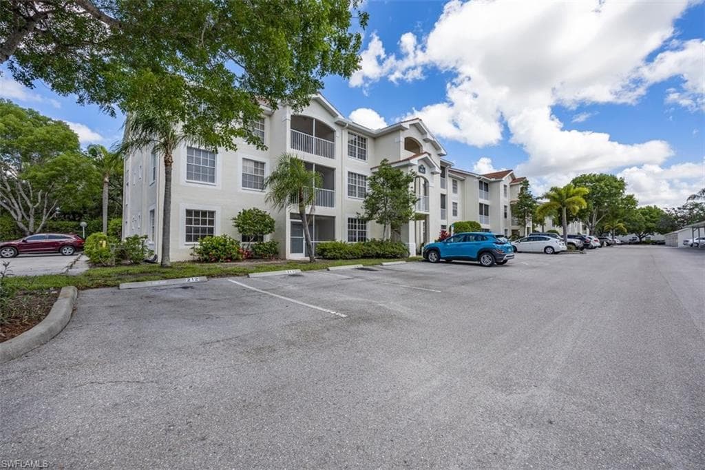 4635 Saint Croix Ln 1218, Naples, FL 34109-5