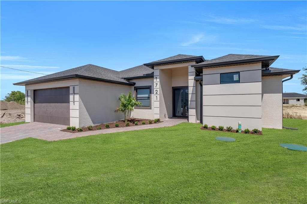 1721 13th Ave, Cape Coral, FL 33909-10
