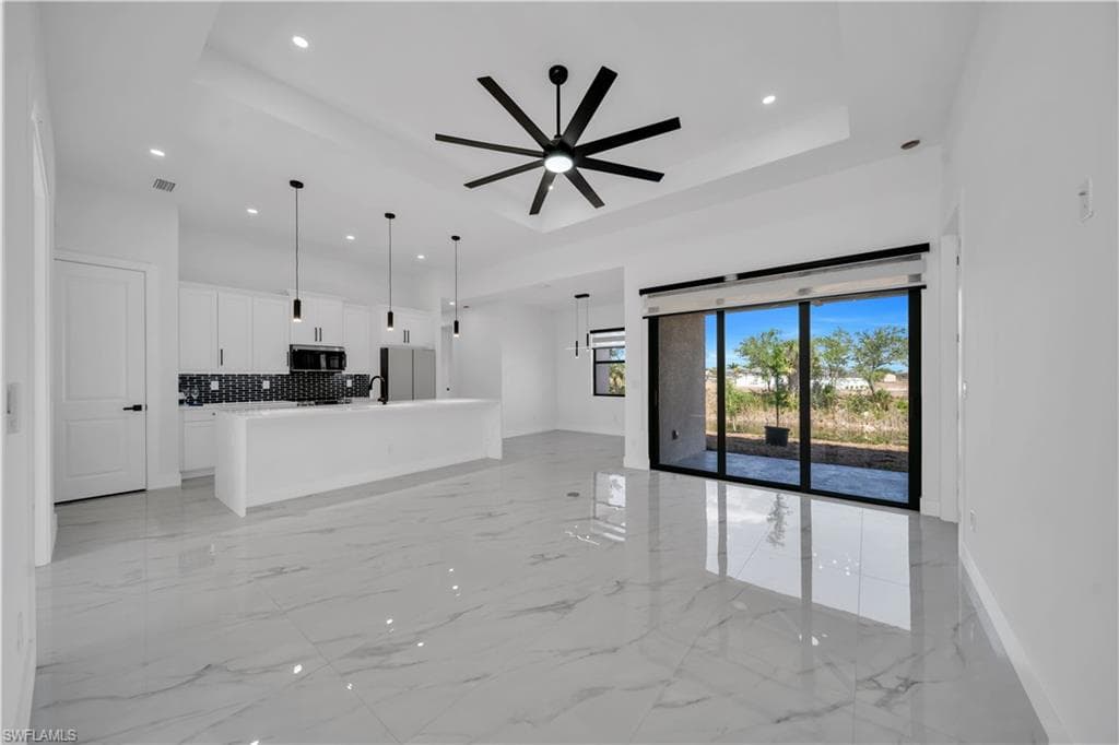 1721 13th Ave, Cape Coral, FL 33909-23