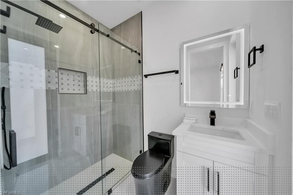 1721 13th Ave, Cape Coral, FL 33909-30