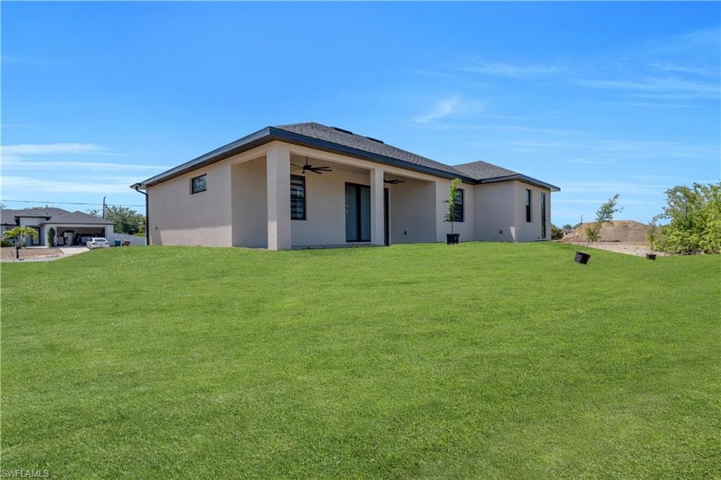 1721 13th Ave, Cape Coral, FL 33909-8