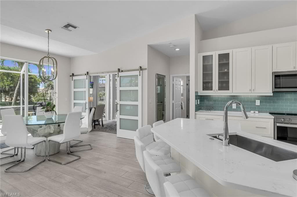 931 Snowberry Ct, Marco Island, FL 34145-7