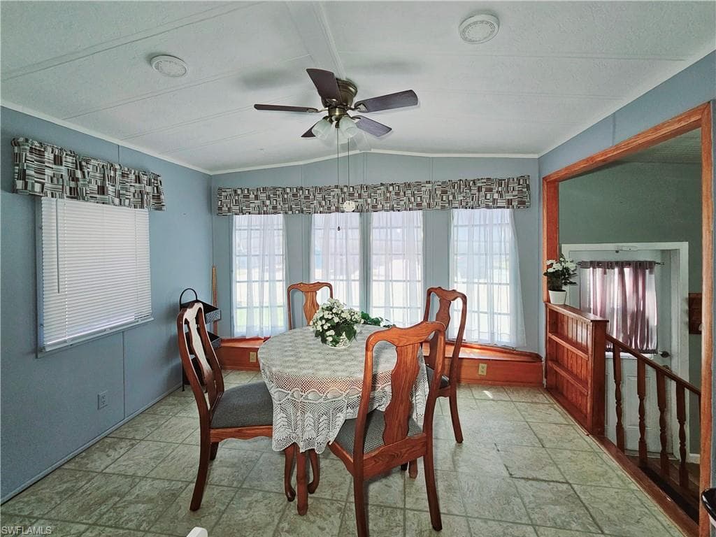 183 Panther Pass Cir 183, Naples, FL 34114-11