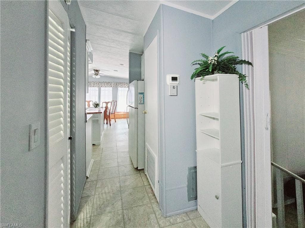 183 Panther Pass Cir 183, Naples, FL 34114-17