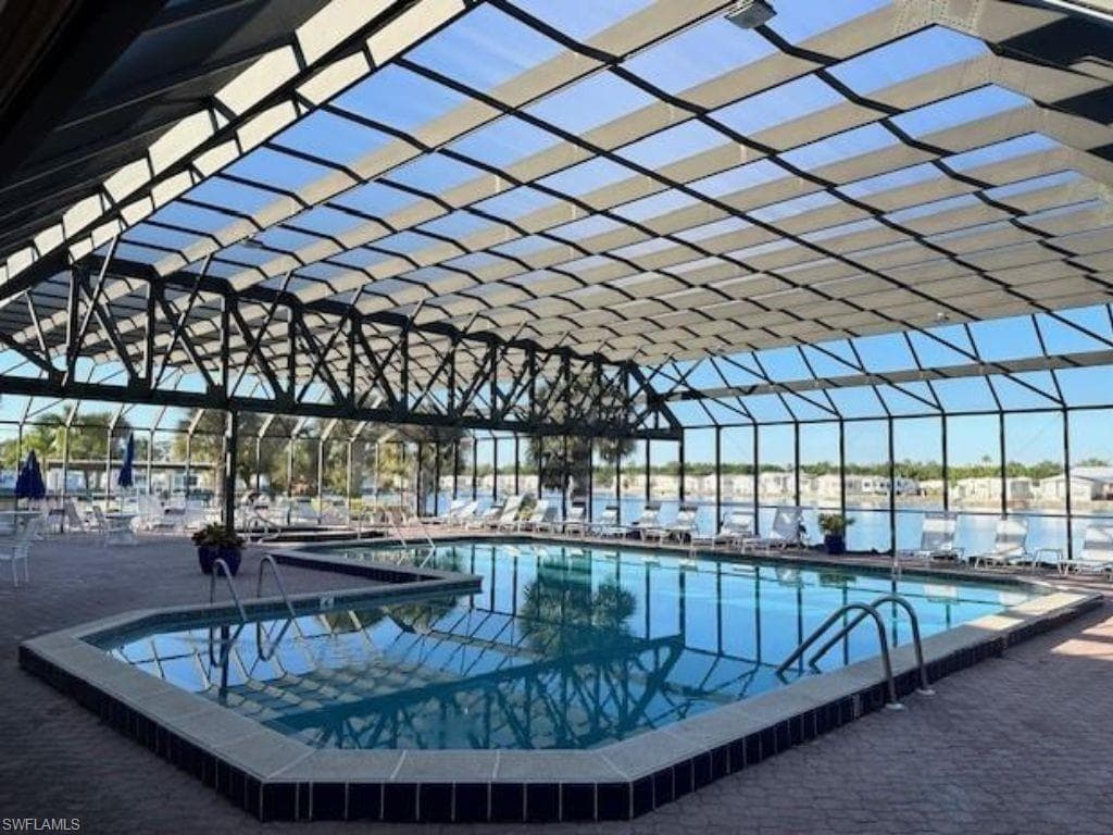183 Panther Pass Cir 183, Naples, FL 34114-41