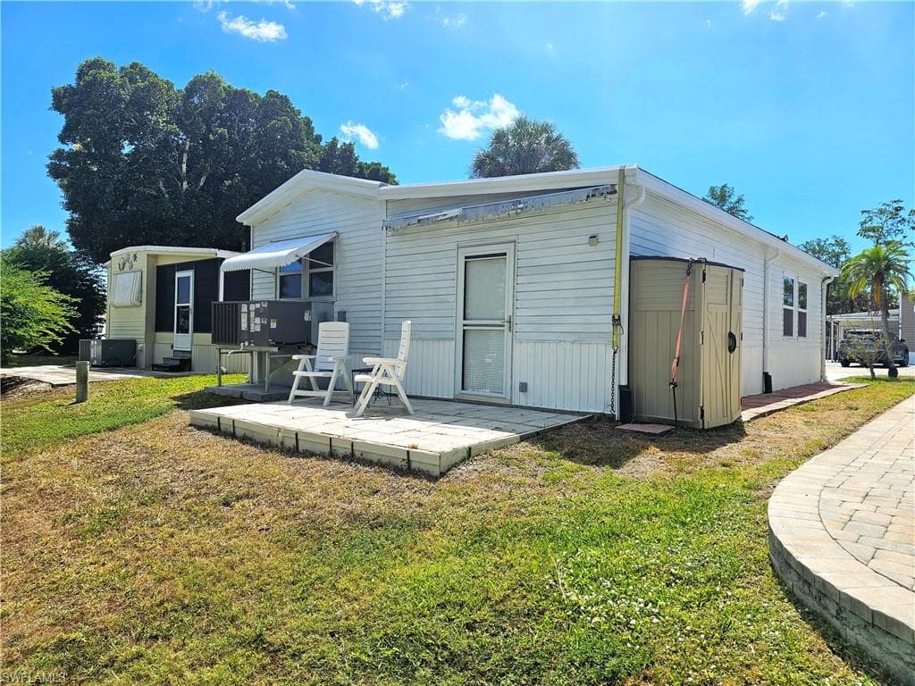 183 Panther Pass Cir 183, Naples, FL 34114-4