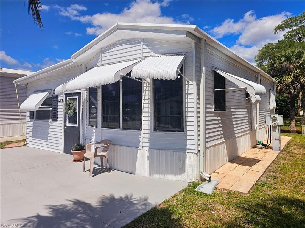 183 Panther Pass Cir 183, Naples, FL 34114-6