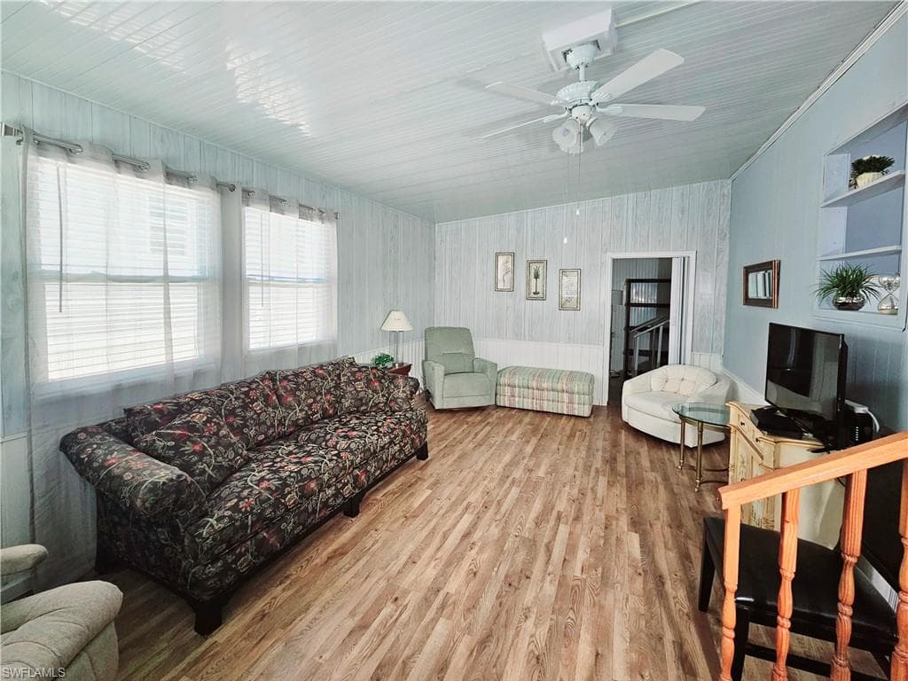 183 Panther Pass Cir 183, Naples, FL 34114-7