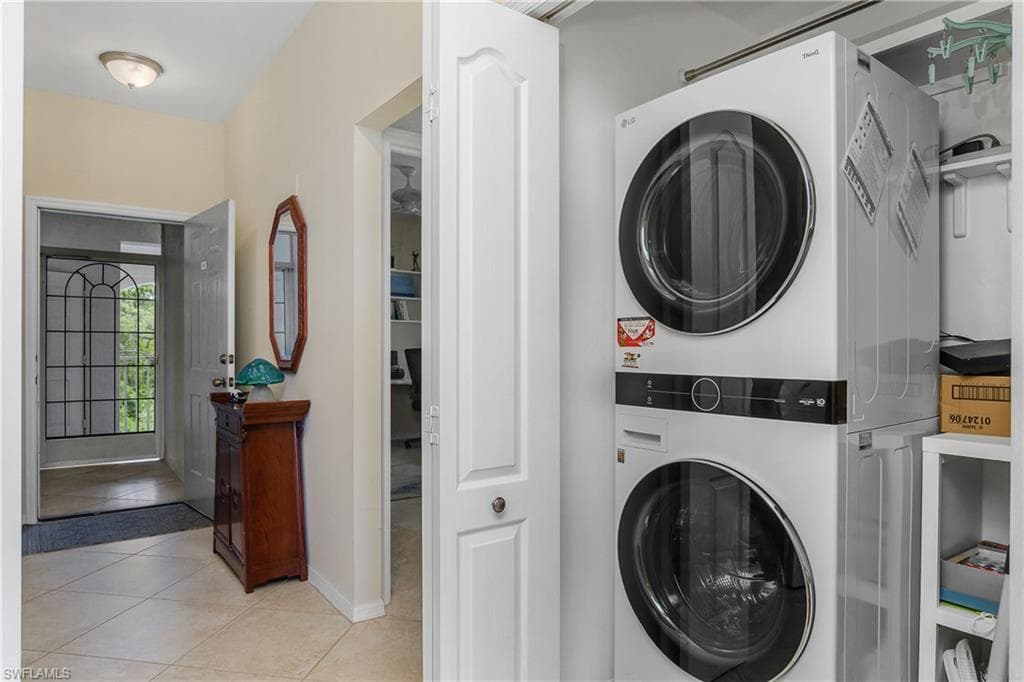 7505 Stoneybrook Dr 746, Naples, FL 34112-17