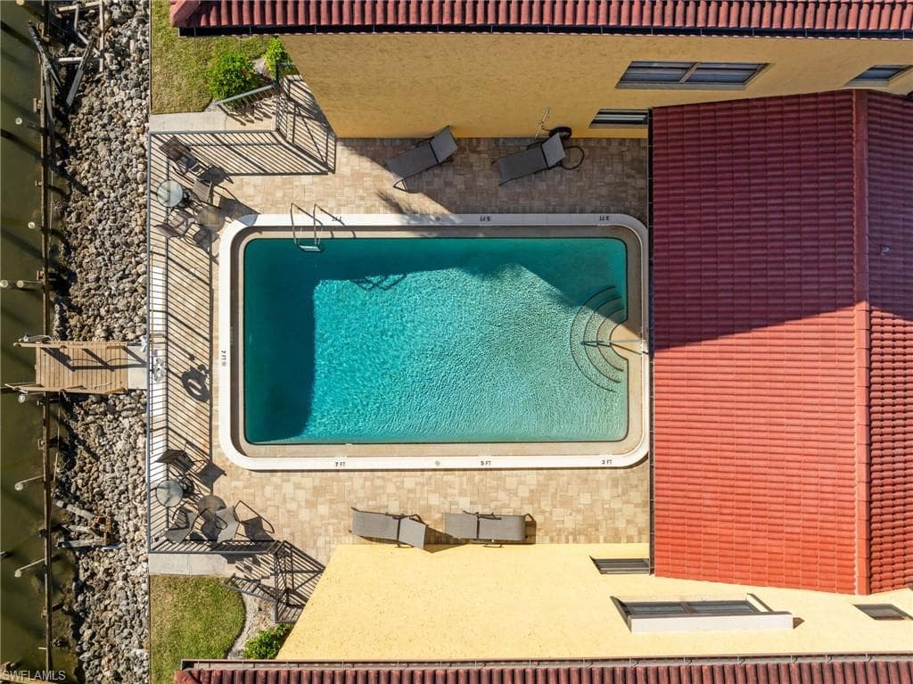1400 Blue Point Ave 202, Naples, FL 34102-30