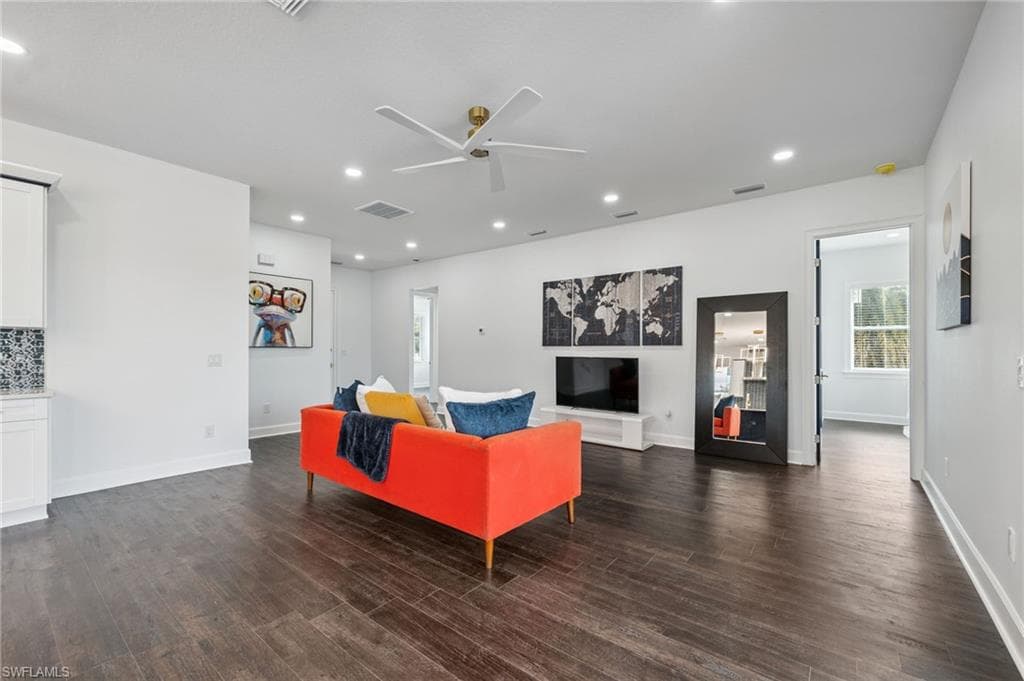 8605 Inwood Dr, Hudson, FL 34667-16