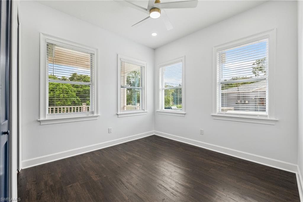 8605 Inwood Dr, Hudson, FL 34667-33