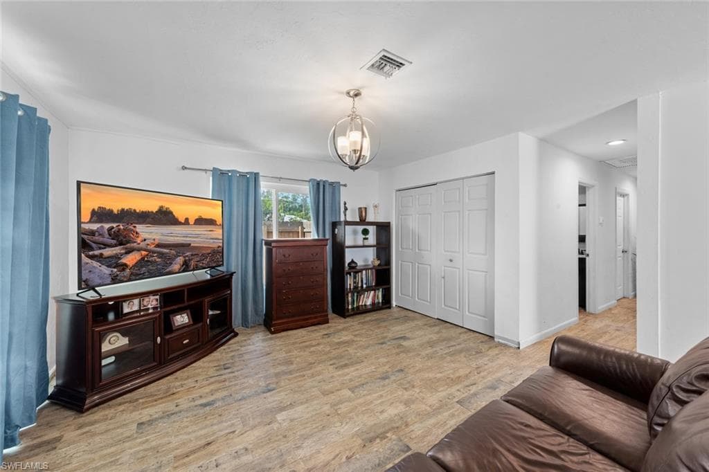 2080 39th St SW, Naples, FL 34117-18