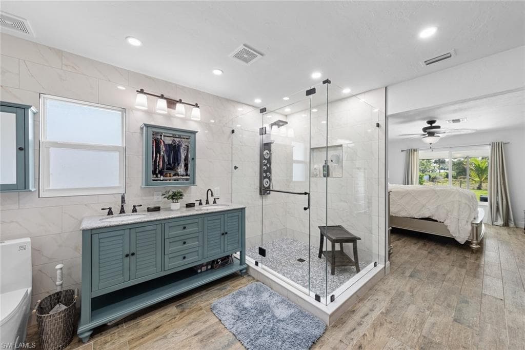2080 39th St SW, Naples, FL 34117-23