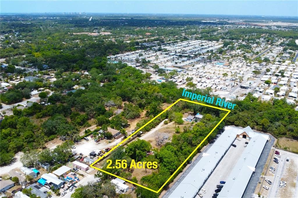 27761 Downs Dr, Bonita Springs, FL 34135-1