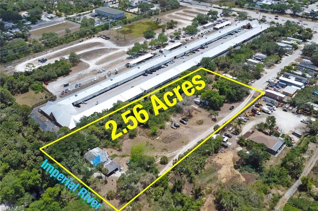 27761 Downs Dr, Bonita Springs, FL 34135-5