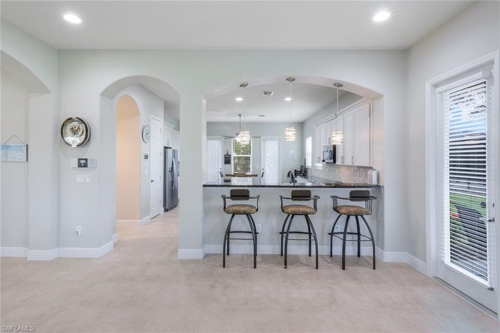 1776 Birdie Dr, Naples, FL 34120-10