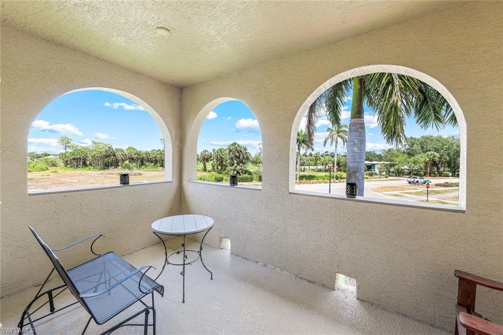 1776 Birdie Dr, Naples, FL 34120-19