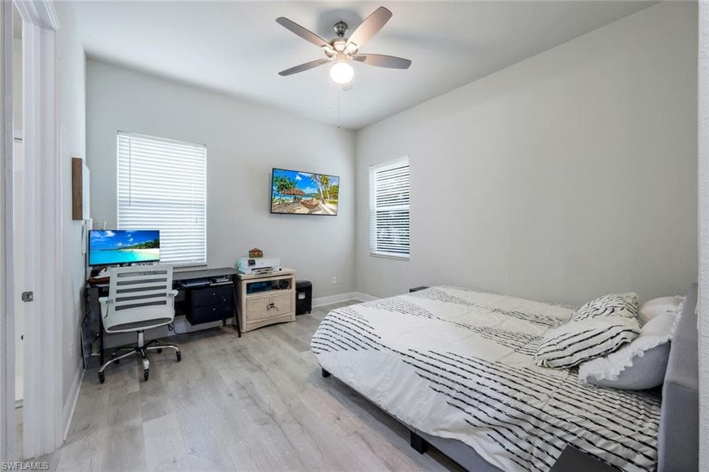 1776 Birdie Dr, Naples, FL 34120-25