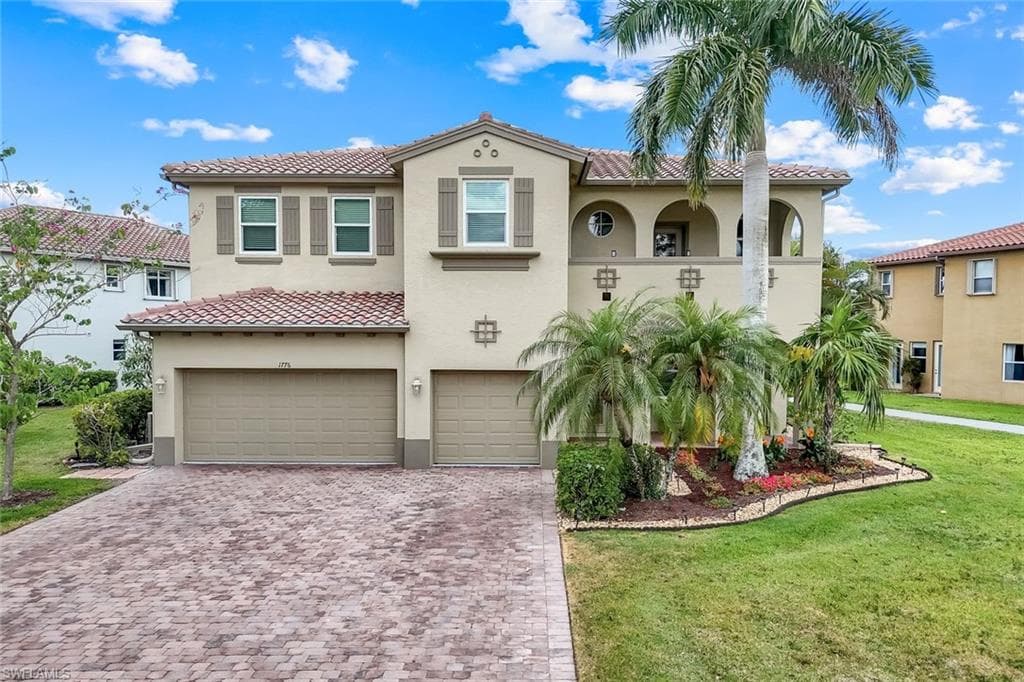 1776 Birdie Dr, Naples, FL 34120-2