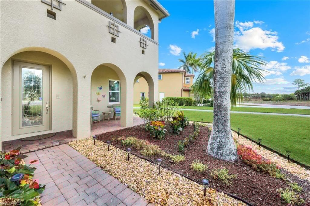 1776 Birdie Dr, Naples, FL 34120-36