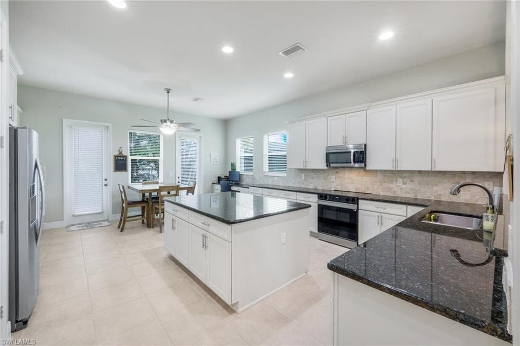 1776 Birdie Dr, Naples, FL 34120-5